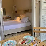 Mpiritis Mare Hotel
