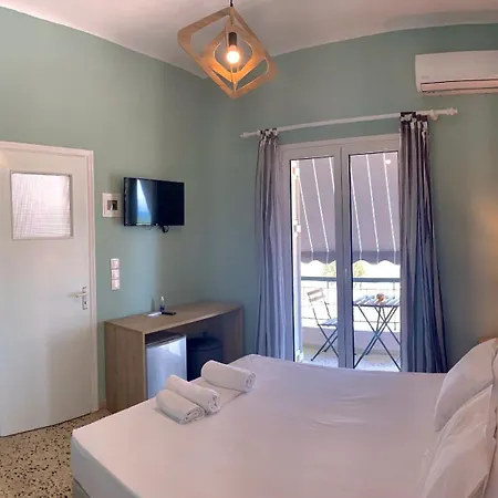 Hotel Mpiritis Mare *